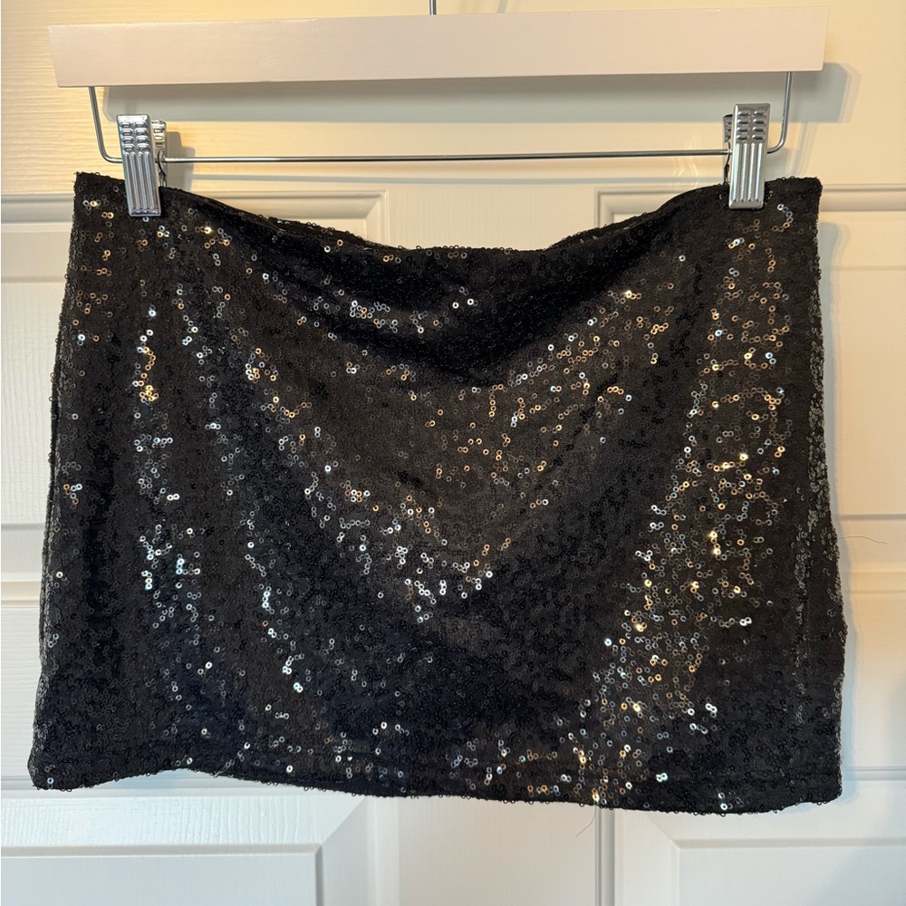 NWT Bebe Black Sequin Skirt